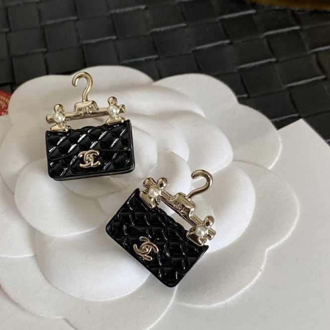 Chanel Classic Bag Pendant 18K Gold Earrings