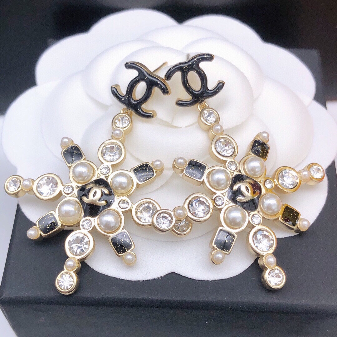 Chanel Snow Flowers 18K Gold Earrings